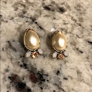 Pearl Almond Earrings .!! ‼️‼️